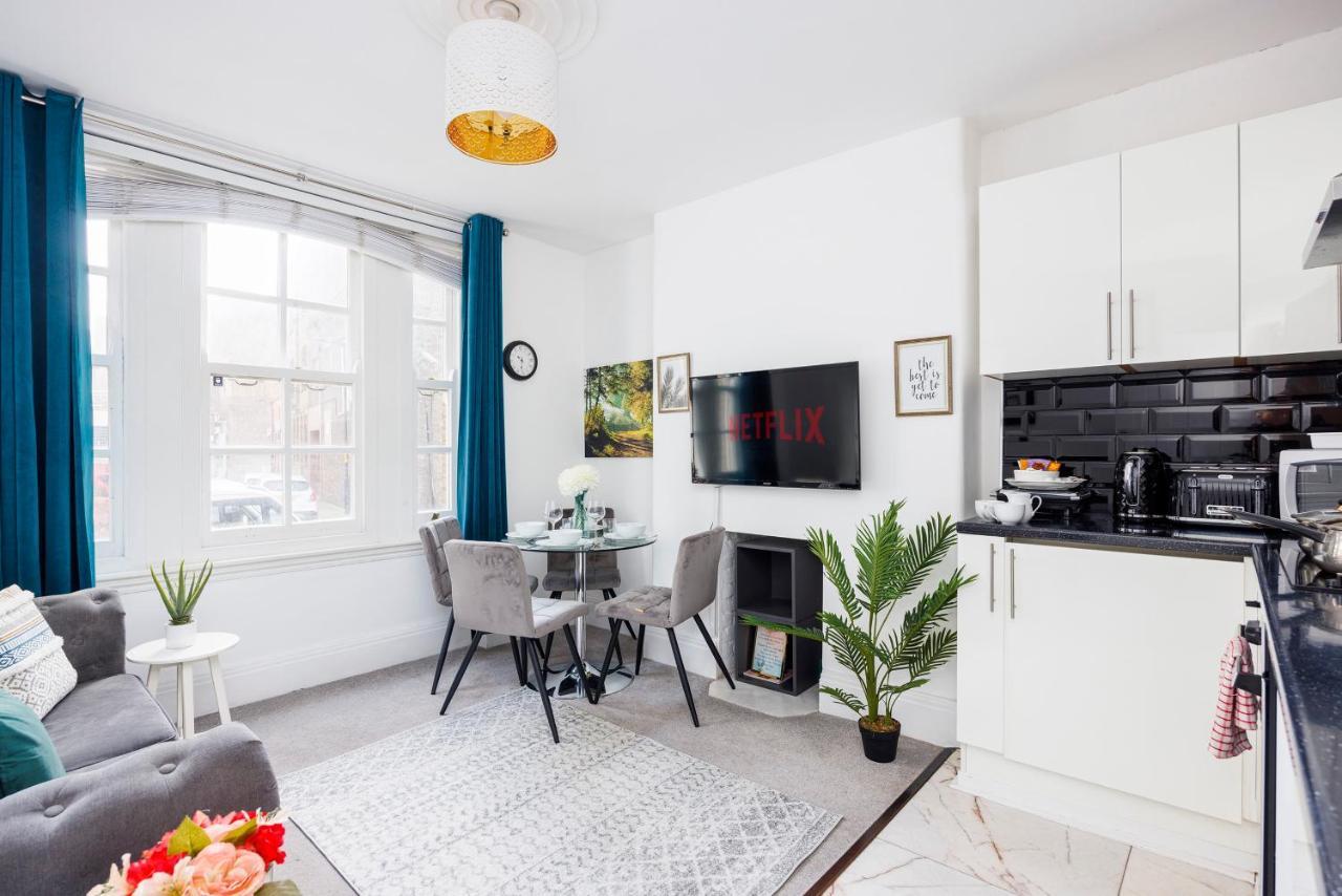 2 Bed Apartment London Eksteriør billede