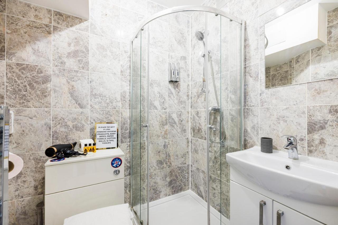 2 Bed Apartment London Eksteriør billede
